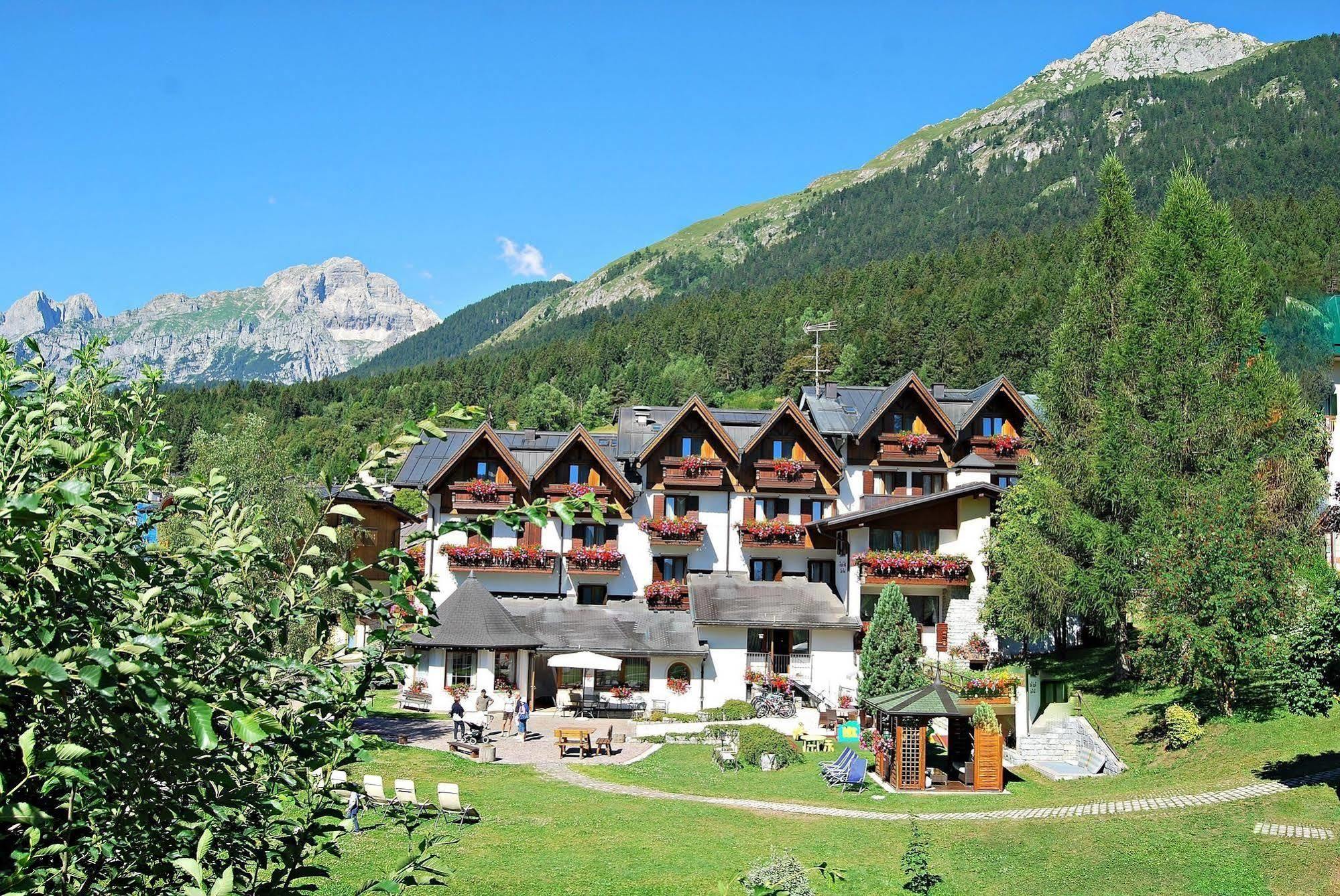 Il Piccolo Dolomiti Resort أندالو المظهر الخارجي الصورة